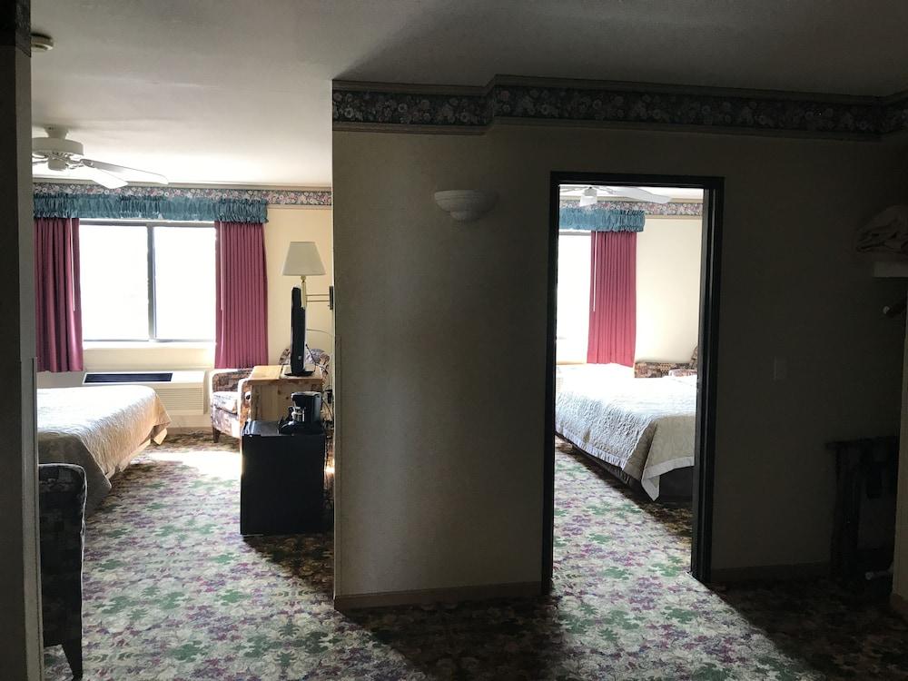 Super 8 By Wyndham Bridgeview Of מקינאו סיטי מראה חיצוני תמונה