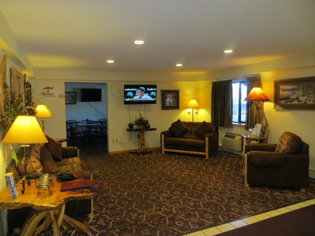 Super 8 By Wyndham Bridgeview Of מקינאו סיטי מראה חיצוני תמונה
